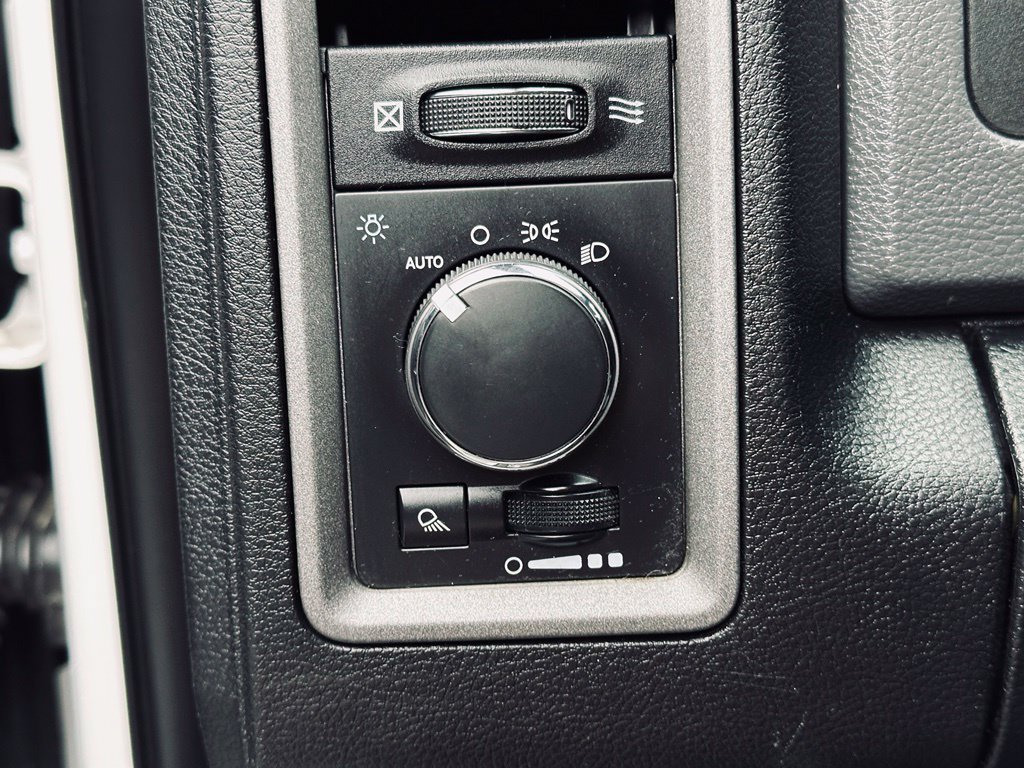 Used 2015 RAM 2500 Tradesman w/ Protection Group AWD/4WD image 31