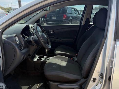 Used 2012 Nissan Versa SL image 6