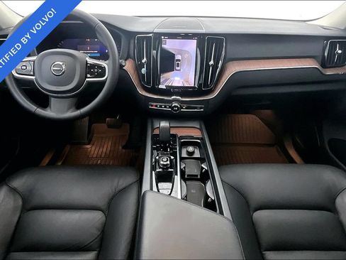 Certified 2023 Volvo XC60 B5 Plus AWD/4WD image 19