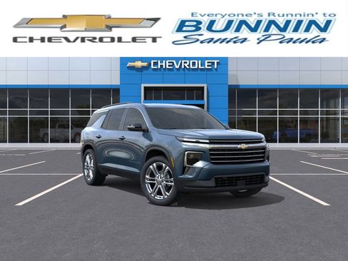 New 2025 Chevrolet Traverse LT w/ Driver Confidence Package image 1