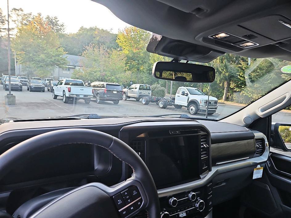 Used 2025 Ford F150 Lariat w/ Equipment Group 502A High AWD/4WD image 13