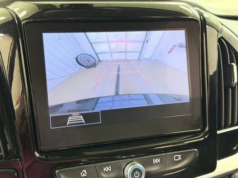 Used 2020 Chevrolet Traverse LT FWD image 54