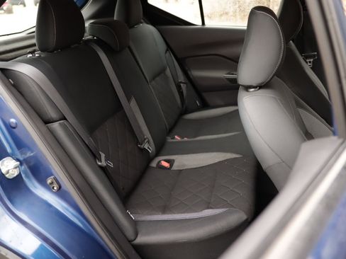 Used 2020 Nissan Kicks SV w/ Exterior Package image 23