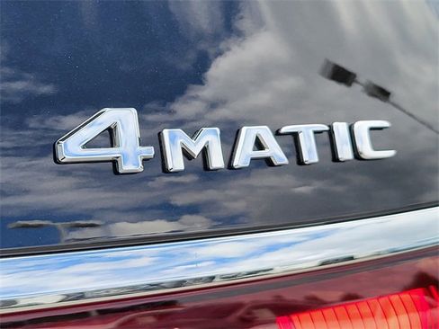 Used 2024 Mercedes-Benz GLS 450 4MATIC image 3