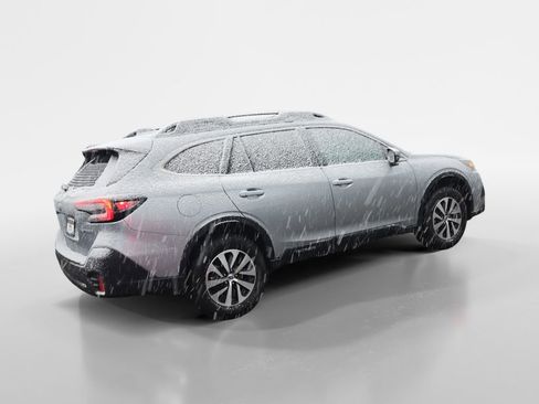 Used 2020 Subaru Outback Premium AWD/4WD image 5