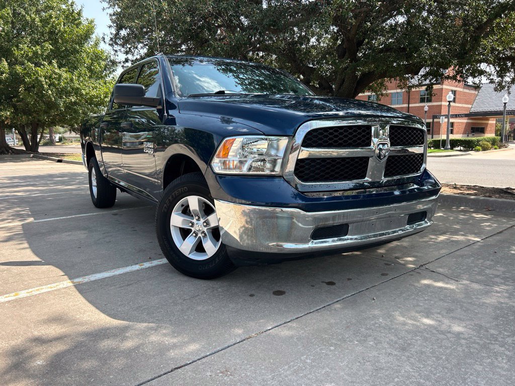 Used 2022 RAM 1500 Classic SLT AWD/4WD image 4
