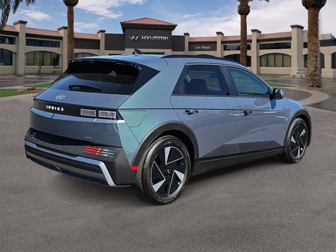 Used 2025 Hyundai Ioniq 5 SEL image 8