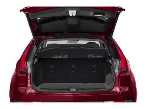 Used 2022 Cadillac XT4 Luxury w/ Cold Weather Package FWD image 11