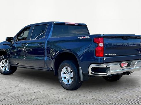 Used 2022 Chevrolet Silverado 1500 LT w/ Protection Package AWD/4WD image 4