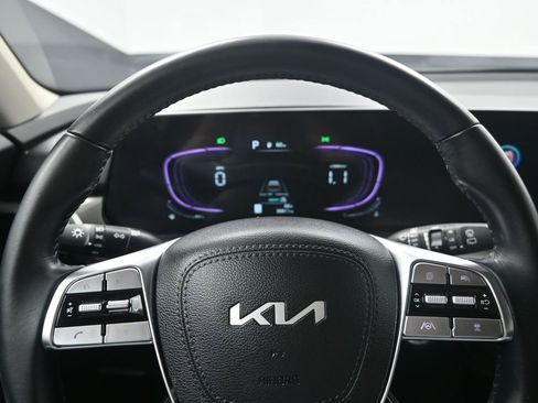 Certified 2024 Kia Telluride S w/ S Sunroof Package image 15