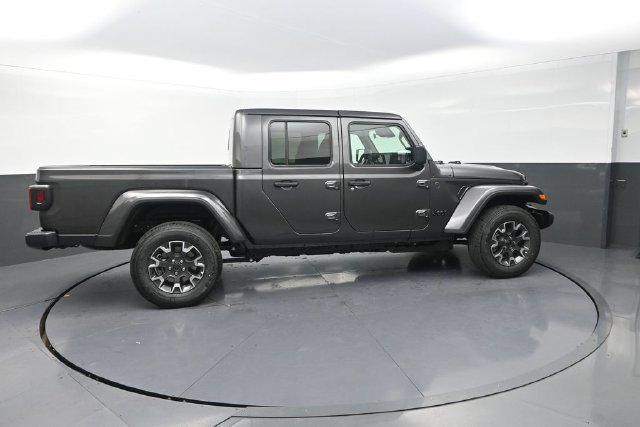 New 2026 Jeep Gladiator Sport AWD/4WD image 9