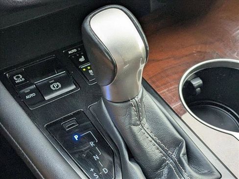 Used 2018 Lexus RX 450h AWD image 11