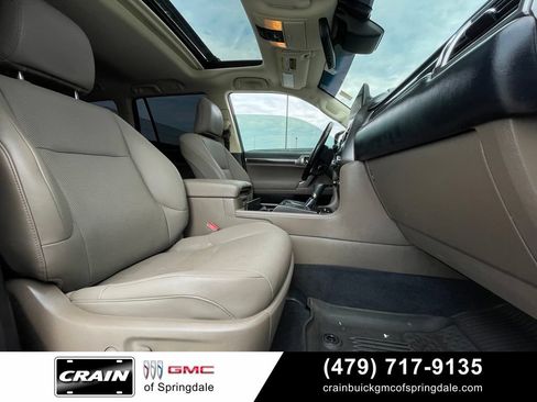 Used 2023 Lexus GX 460 Premium w/ Premium Package AWD/4WD image 31