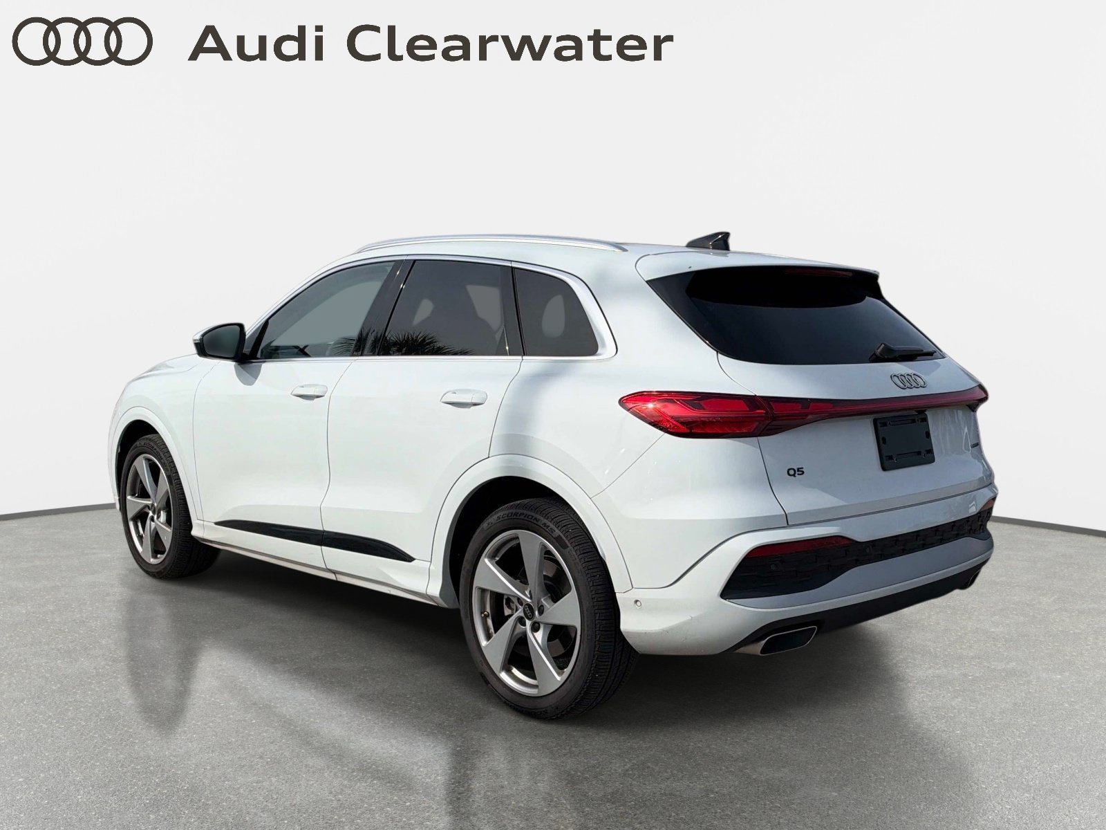 Used 2025 Audi Q5 Prestige AWD/4WD image 2