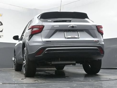 New 2026 Chevrolet Trax RS FWD image 32