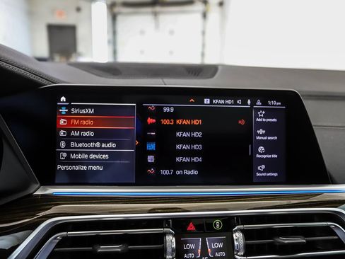 Used 2023 BMW X5 xDrive40i w/ Climate Comfort Package AWD/4WD image 17