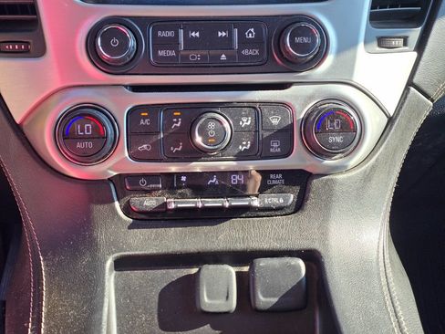 Used 2020 GMC Yukon SLE w/ HD Trailering Package AWD/4WD image 18