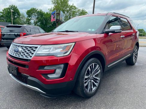 Used 2017 Ford Explorer Platinum AWD/4WD image 7