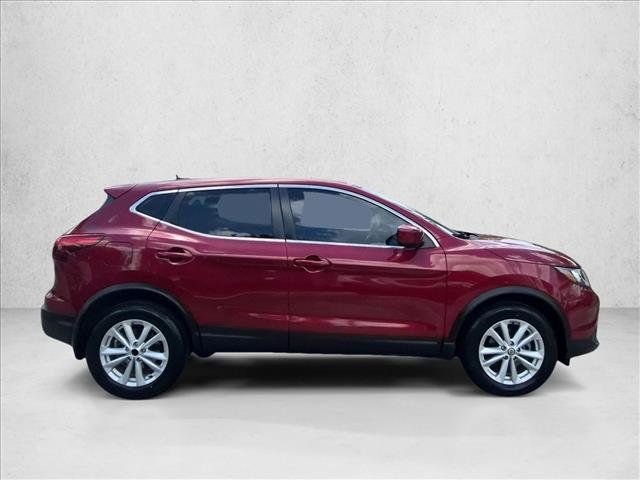 Used 2019 Nissan Rogue Sport S w/ Appearance Package FWD image 4