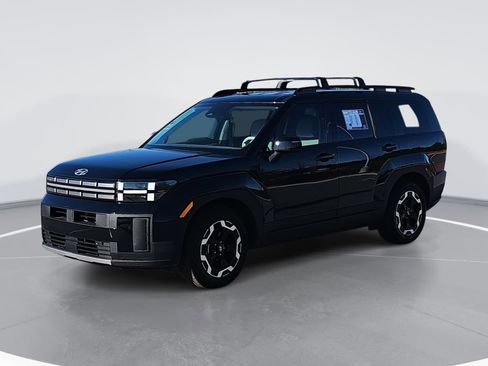 Used 2025 Hyundai Santa Fe SEL image 7