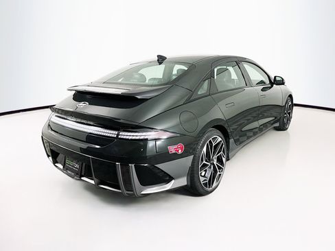 Used 2023 Hyundai Ioniq 6 Limited image 9