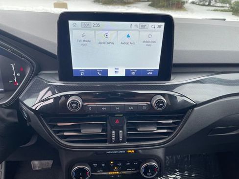 Used 2025 Ford Escape ST-Line image 21