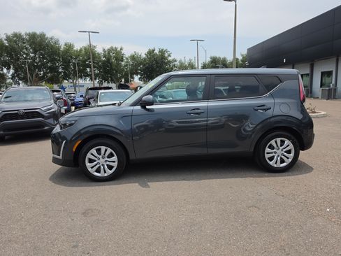 Certified 2025 Kia Soul LX FWD image 5