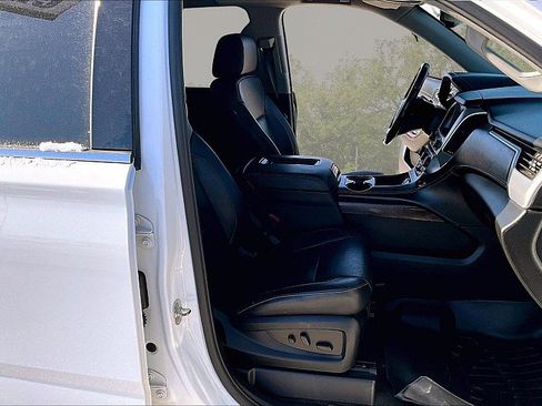 Used 2018 GMC Yukon SLT w/ Open Road Package image 26