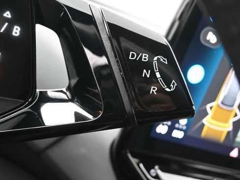 Used 2023 Volkswagen ID.4 Pro S RWD image 16