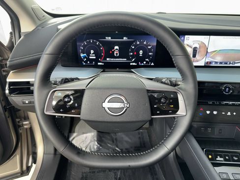 Used 2025 Nissan Murano SL AWD/4WD image 10