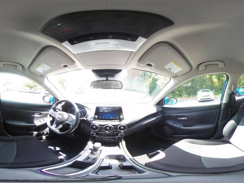 Used 2025 Nissan Sentra SV FWD image 37