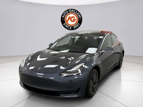 Used 2018 Tesla Model 3 Long Range RWD image 3
