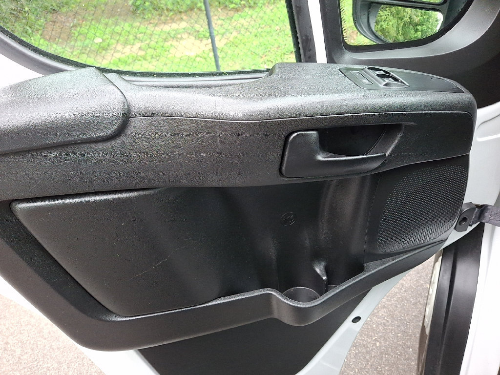 Used 2025 RAM ProMaster 2500 w/ U-Haul Equipment Group FWD image 12