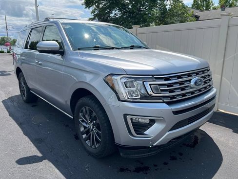 Used 2021 Ford Expedition Limited AWD/4WD image 2