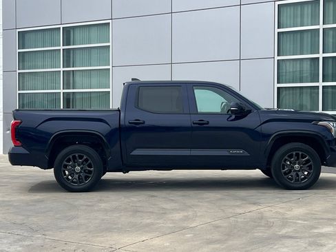 Used 2024 Toyota Tundra Platinum AWD/4WD image 3