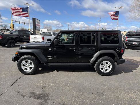 Used 2018 Jeep Wrangler Unlimited Sport S AWD/4WD image 4