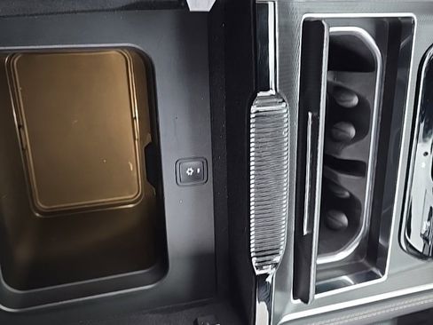 Used 2024 Jeep Grand Wagoneer Series II w/ Quick Order Packagew 28T image 18