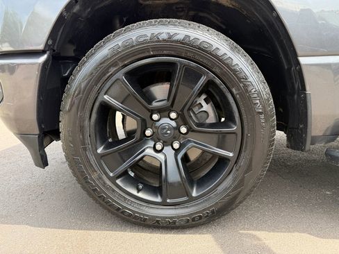Used 2020 RAM 1500 Big Horn AWD/4WD image 9