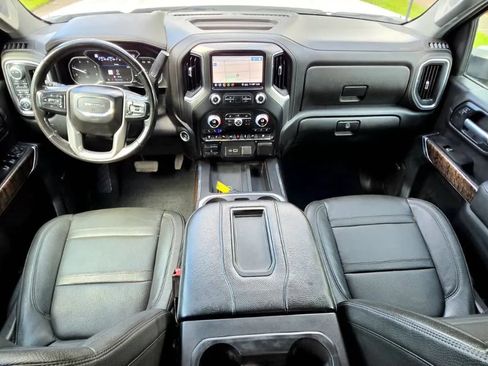 Used 2020 GMC Sierra 3500 Denali w/ Denali Ultimate Package AWD/4WD image 4