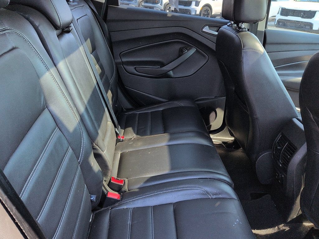 Used 2017 Ford Escape Titanium FWD image 8