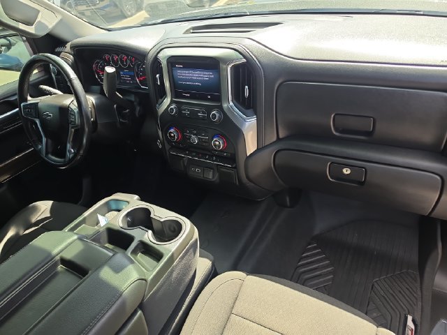 Used 2020 Chevrolet Silverado 1500 LT Trail Boss w/ Convenience Package AWD/4WD image 11