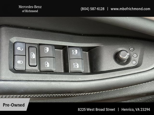 Used 2025 Jeep Grand Cherokee Limited AWD/4WD image 22