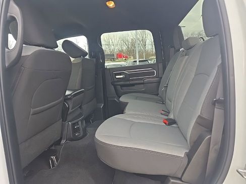 Used 2024 RAM 3500 Big Horn image 30