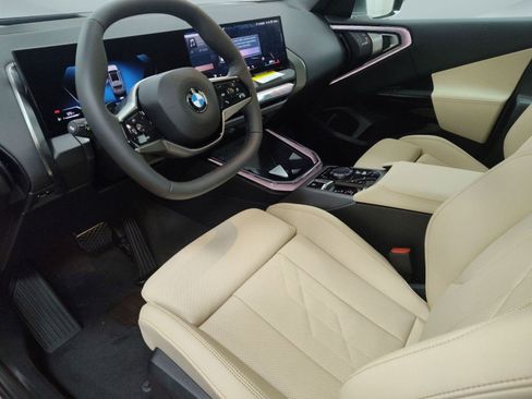 Used 2026 BMW X3 xDrive30 w/ Premium Package image 4