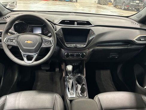 Used 2023 Chevrolet TrailBlazer ACTIV w/ Convenience Package image 11