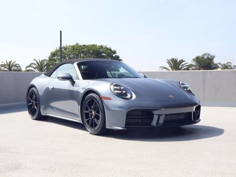 Certified 2026 Porsche 911 Carrera T image 8