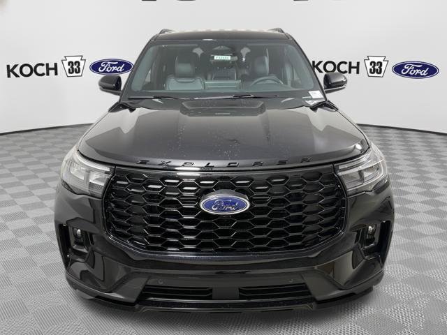 New 2026 Ford Explorer ST-Line w/ ST-Line Street Pack AWD/4WD image 2