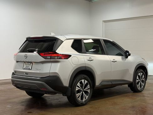 Used 2023 Nissan Rogue SV AWD/4WD image 4