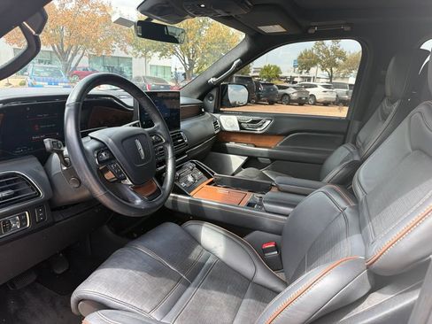 Used 2022 Lincoln Navigator L Black Label AWD/4WD image 7