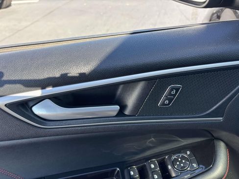 Certified 2020 Ford Edge ST-Line w/ Cold Weather Package image 14